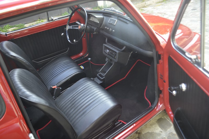 FIAT 500 L rouge 1971