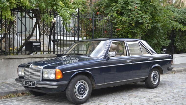 MERCEDES BENZ 200 W123 1978