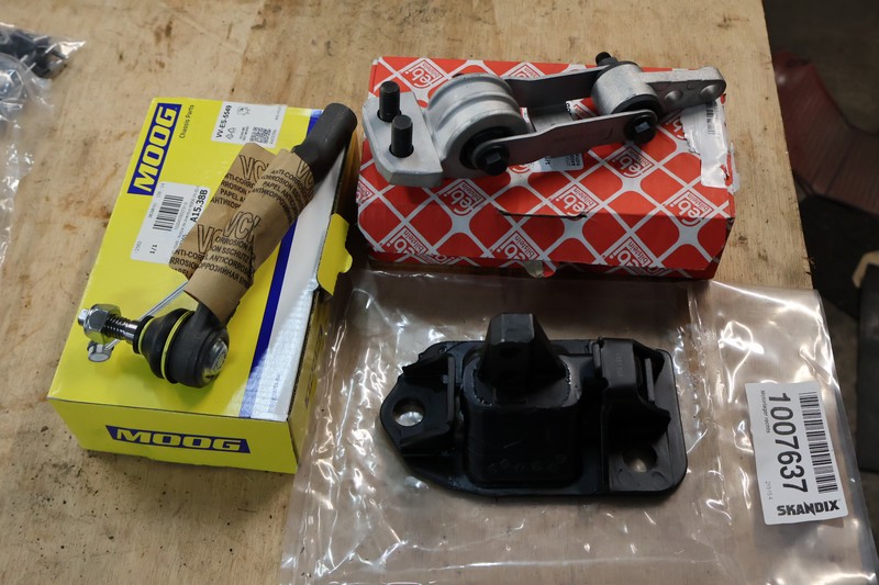 pièces VOLVO break V70I T5 pièces VOLVO break V70I T5